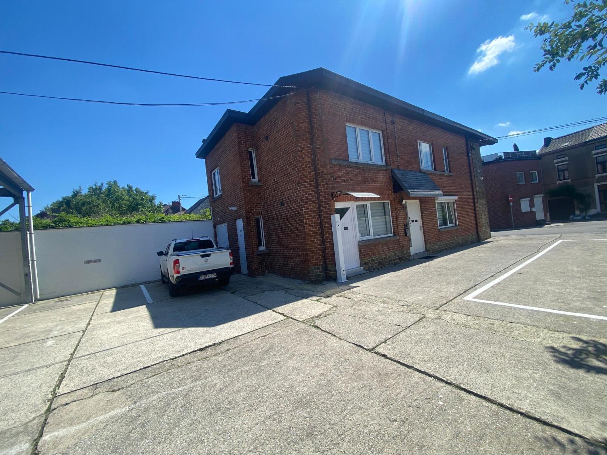 1-C Superbe Appartement Tres Calme Et Bien Decore Charleroi Buitenkant foto